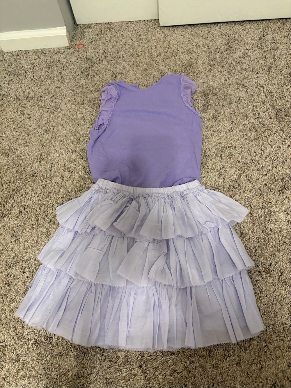 Nordstrom Kids Lavender Ruffle top and tiered ruffle skirt, size 6